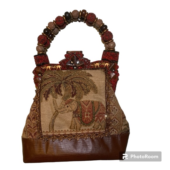 RARE Mary Frances Elephant Tapestry & Beaded Handle Bag - Picture 2 of 11